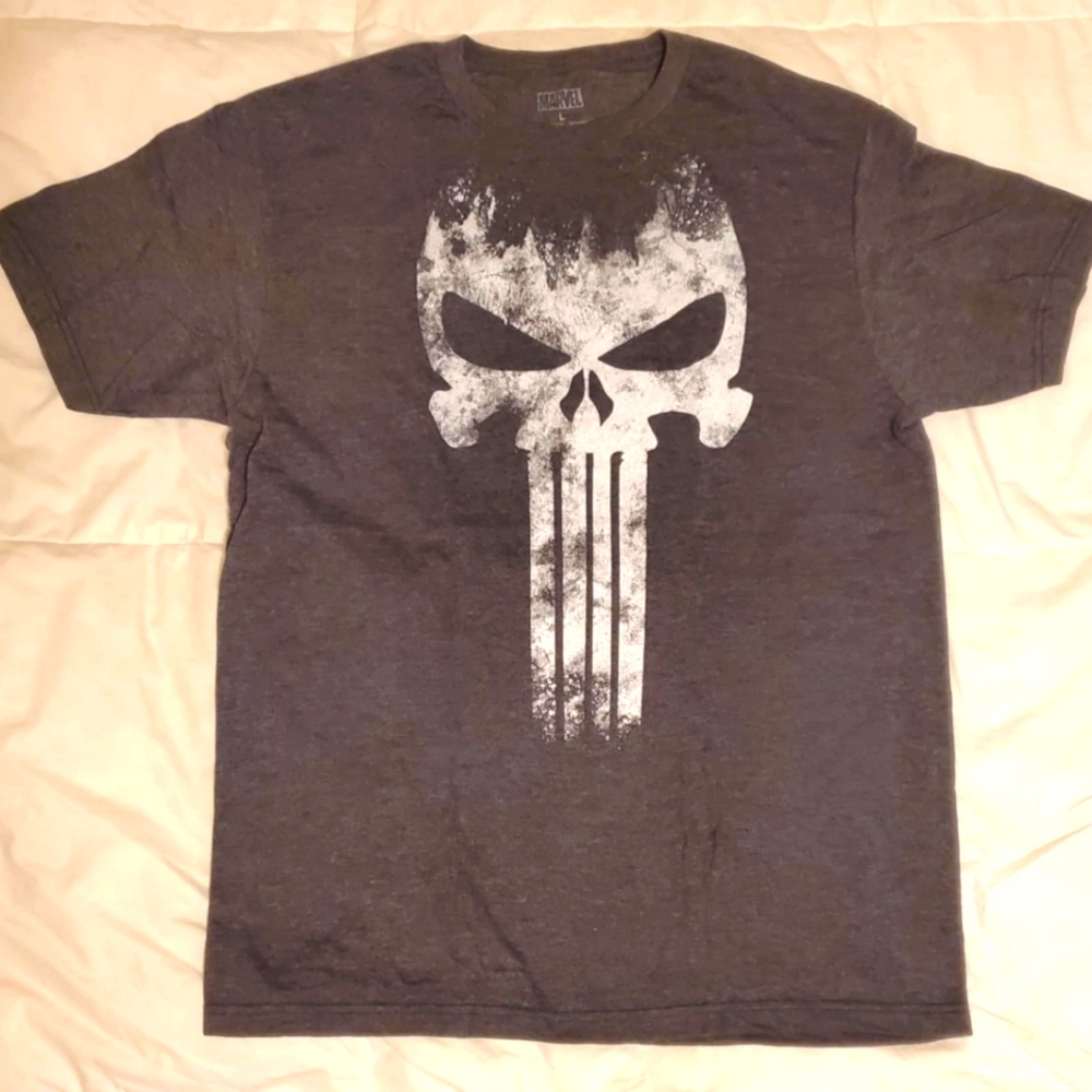 Punisher tshirt Marvel